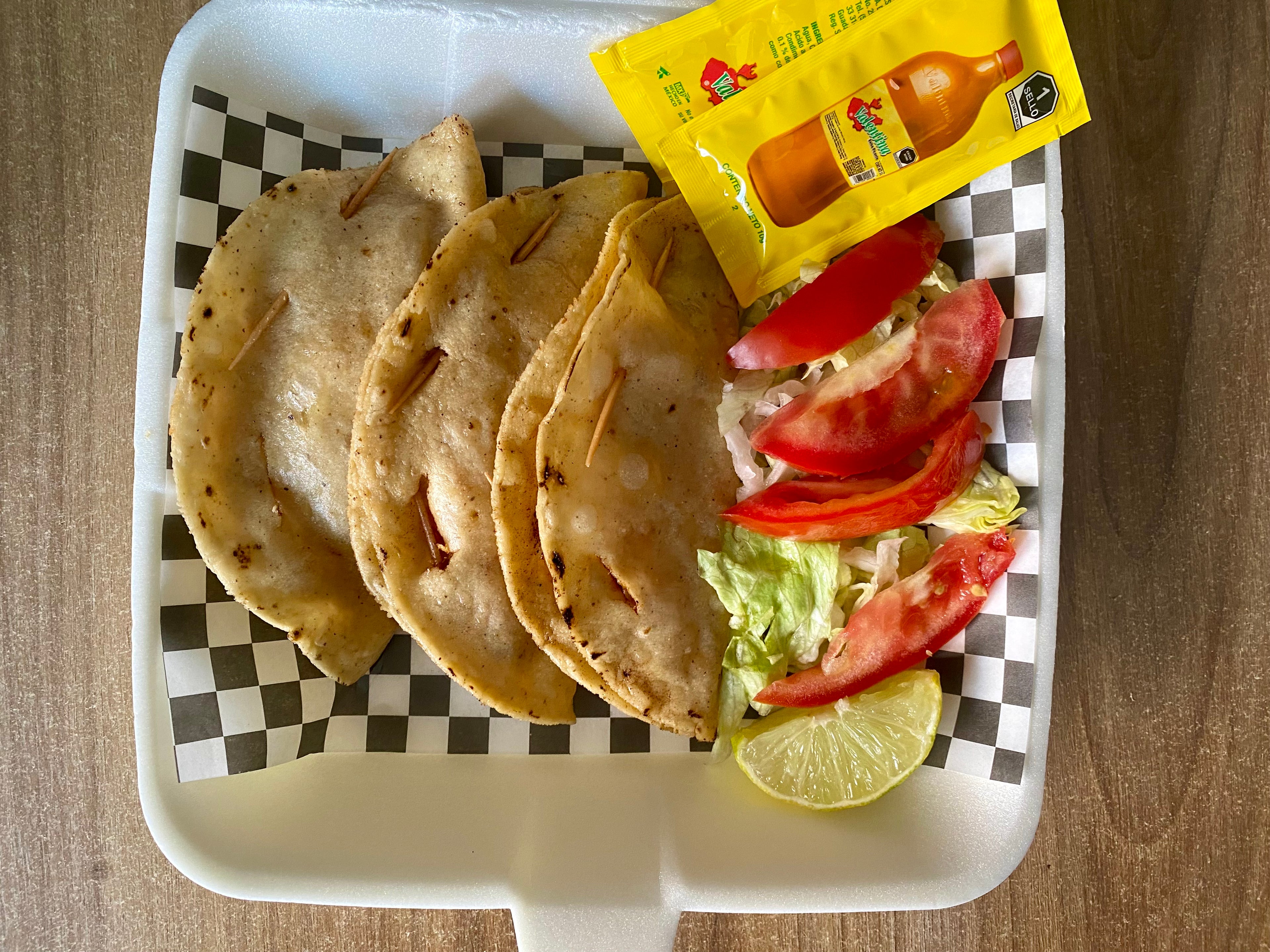 Orden de 3 Quesadillas Camaron ,Queso y Rajas